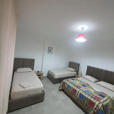 Kristi 3 Apartament *