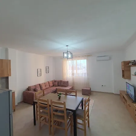 Kristi Home3 - 5 Min Walk To *