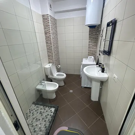 Apartman Kristi Home3 - 5 Min Walk To Durrës