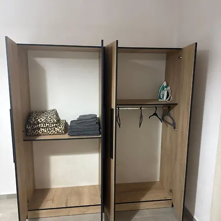 Apartament Kristi Home3 - 5 Min Walk To *
