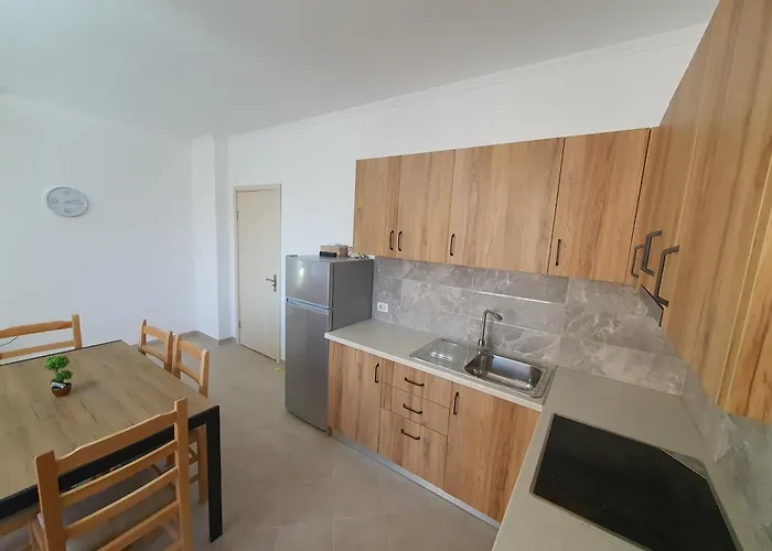 Apartament Kristi 3 *